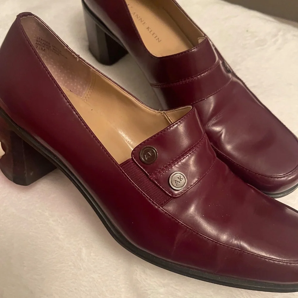 Shoes - Picture 3 of 5
